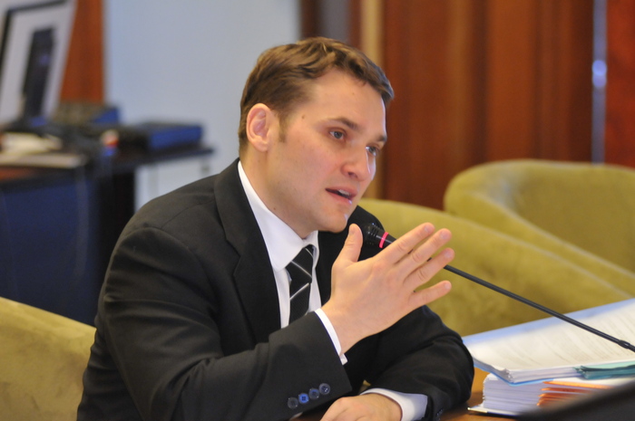 Parlament 30 septembrie 2013. Dan Şova audiat în comisia Roşia Montană