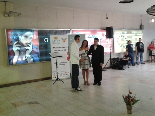 ASOCIAŢIA ARTA NU MUŞCĂ - între 16 şi 21 septembrie intre orele 17:30 şi 19:00 avem Muzică Clasică la metrou (Gela Lazar/Epoch Times)