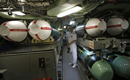 Rachete Tomahawk la bordul unui submarin - USS Hampton - 2011 (VINCENT YU / AFP / Getty Images)