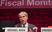 Michael Keen, director adjunct al Departamentului de Fiscalitate al  FMI. (Stephen Jaffe / IMF via Getty Images)