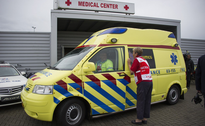 Ambulanţă la un centru medical din Olanda. (Mirco Lazzari gp / Getty Images)