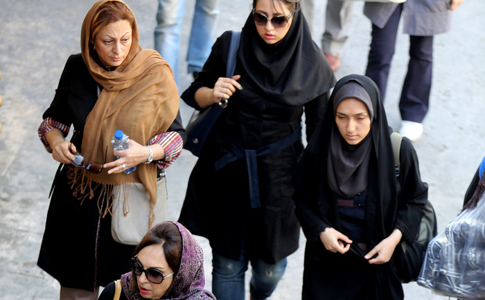 Femei iraniene în Tehran
