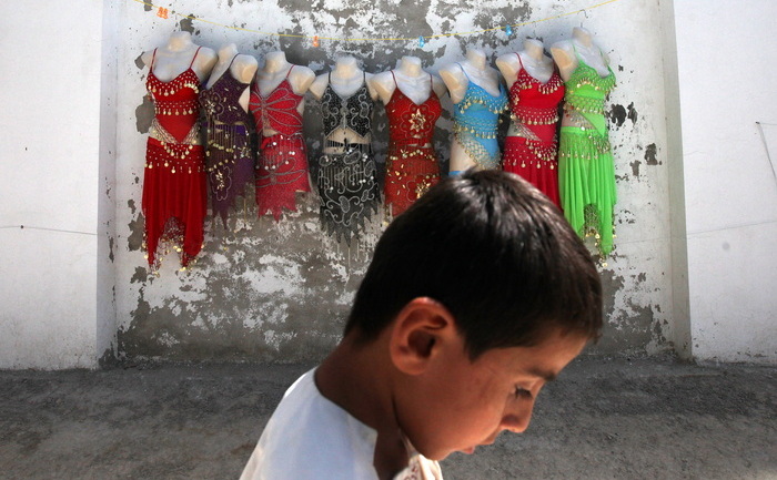 Afganistan, creşte alarma pentru copii dansatori victime ale abuzurilor şi violurilor (Ed Jones / AFP / Getty Images)