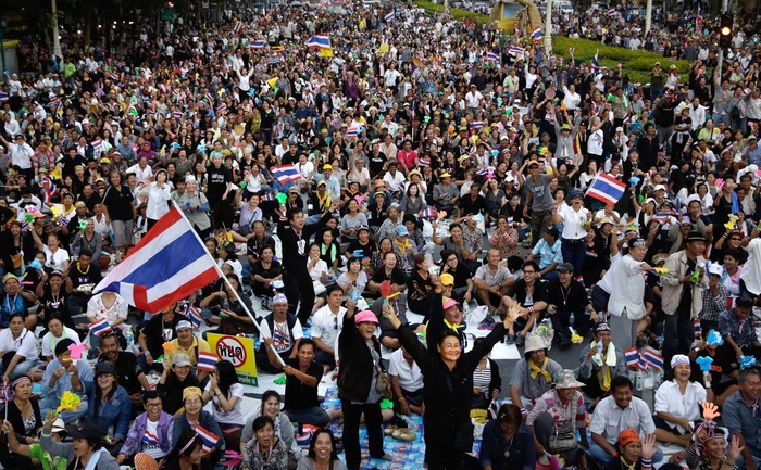 Proteste anti-guvernamentale împotriva unui proiect lege controversat, Tailanda, 4 noiembrie 2013.