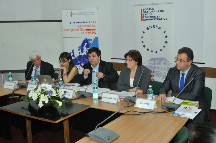 ” Săptămâna Cetăţeniei Europene la SNSPA ”. În imagine, Cezar Bîrzea, Diana Iancu, Iordan Gh. Bărbulescu, Alina Bărgăoanu şi Dan Luca