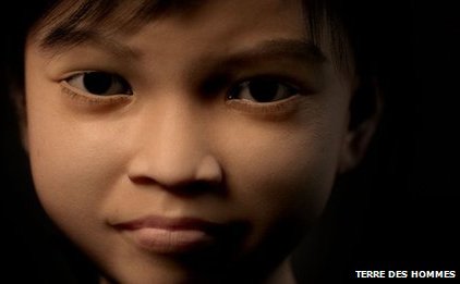 Sweetie - o simulare pe calculator a unei fetiţe filipineze în vârstă de 10 ani (Terre des Hommes)