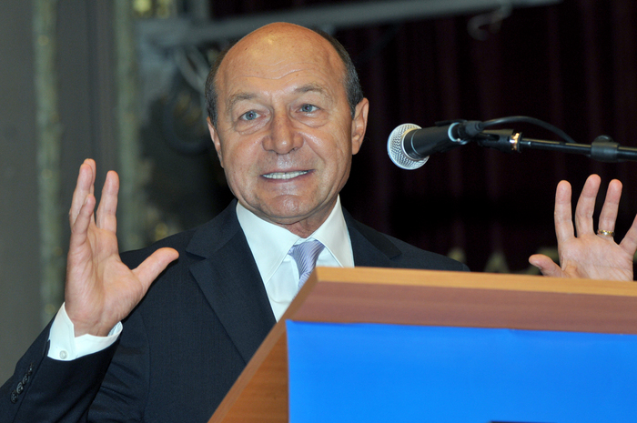 Traian Băsescu, Preşedintele României