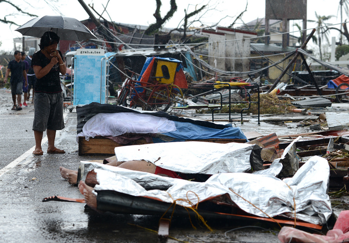Filipine, super-taifunul Haiyan a lăsat în urmă 10.000 de morţi