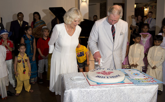 Prinţul Charles de Wales aniversat la 65 de ani alături de ducesa Camilla de Cornall în Sri Lanka, la o recepţie organizată de British High Commission, 14 noiembrie 2013. (Arthur Edwards -  Pool / Getty Images)