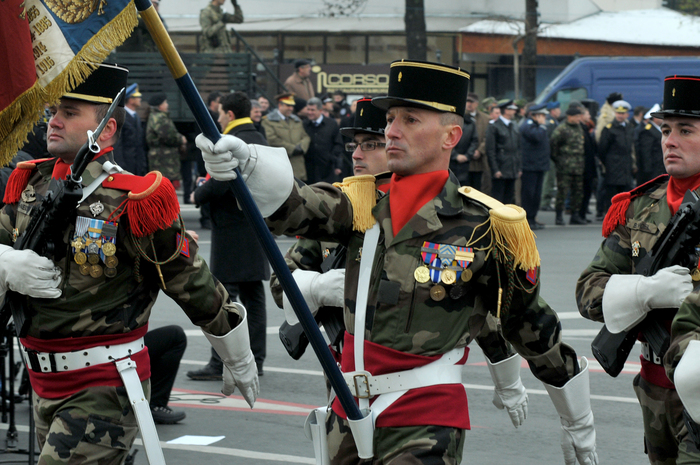 Paradă militară cu prilejul Zilei Naţionale a României (Epoch Times România)