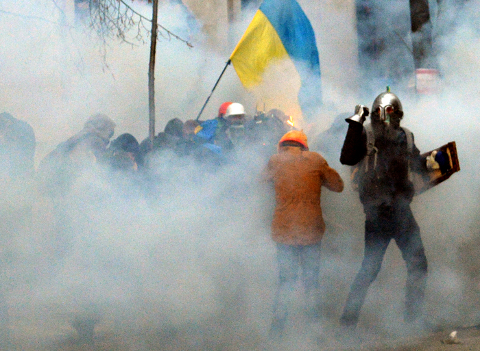 Demonstraţii pro europene, Kiev, 11 decembrie 2013