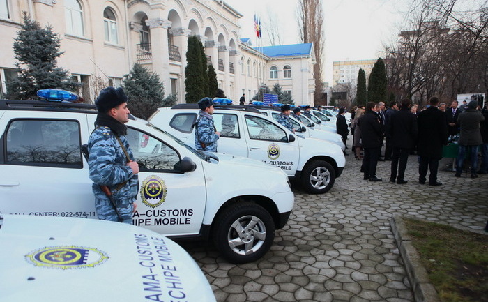 Autoturismele  Serviciului Vamal şi Poliţiei de Frontieră, R. Moldova (gov.md)