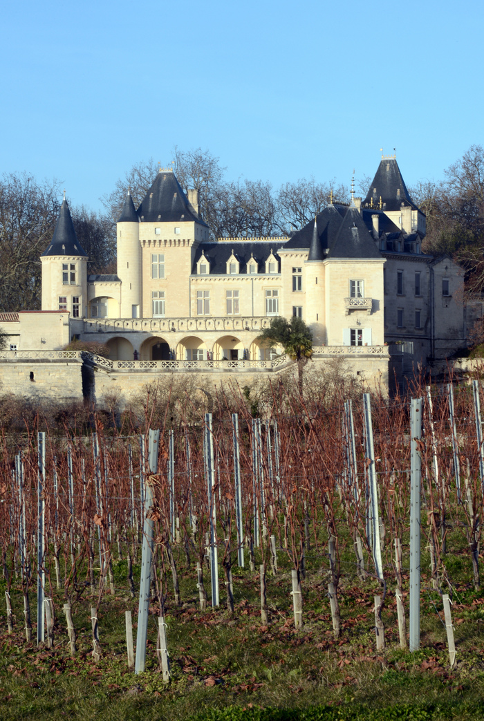 Franţa: Château de La Rivière