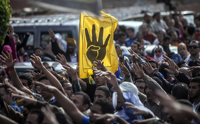 Protest al susţinătorilor lui Mohamed Morsi şi ai Frăţiei Musulmane (MAHMOUD KHALED / AFP / Getty Images)