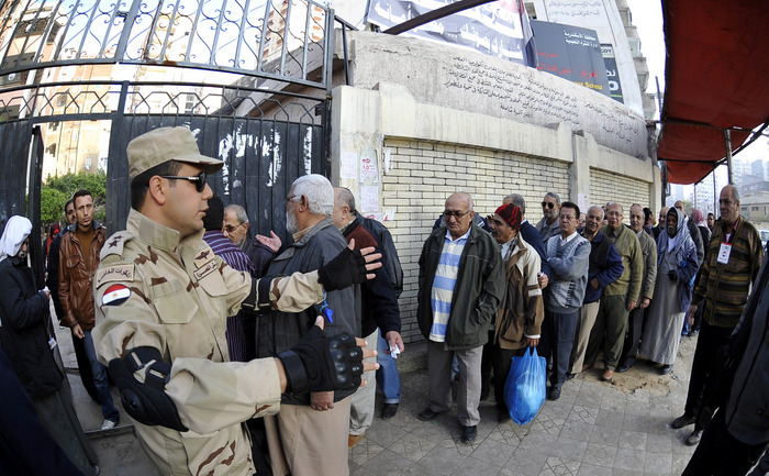 
Egiptul se întoarce la urne pentru noua Constituţie, 14 ianuarie, 2014
