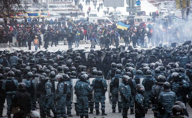 Escaladarea violenţelor în Ucraina a depăşit cu mult nivelul manifestaţiilor din noiembrie anul trecut.