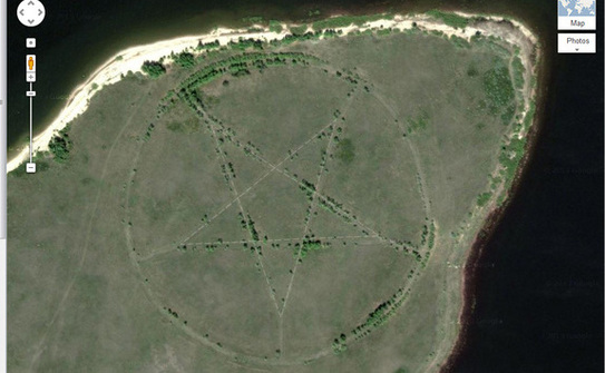Pentagramă descoperită în Kazahstan (Google Maps)