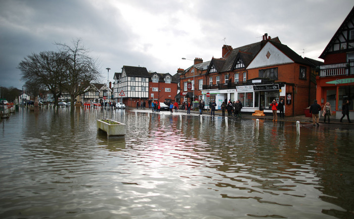 Inundaţii în Datchet, Anglia, 10 februarie 2014.