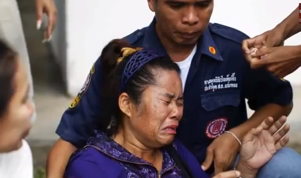 15 persoane,dintre care 13 copii, au murit vineri dimineaţa într-un accident de maşină în estul Tailandei. 28 februarie 2014 (Captură Youtube)
