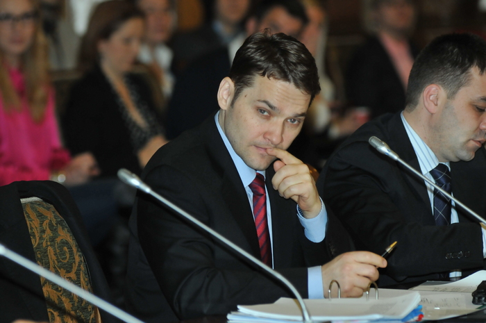 Audieri în comisiile parlamentare a miniştrilor propuşi spre validare. În imagine, Dan Şova, Ministrul Transporturilor
