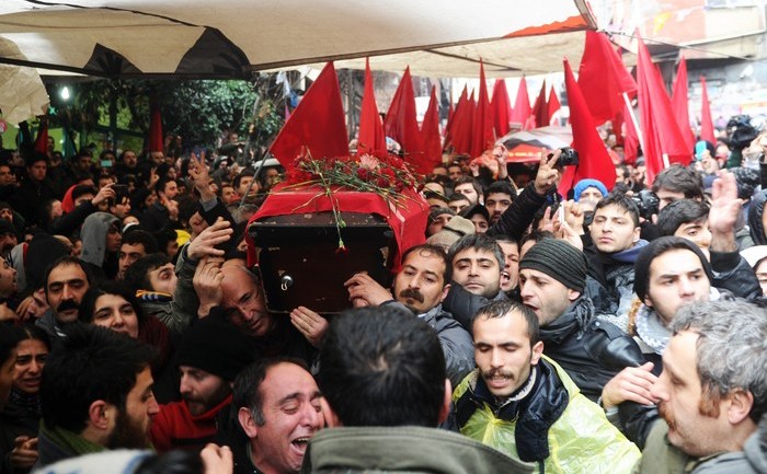 Scene dela înmormântarea lui Berkin Elvan 11 martie 2014, în Istanbul