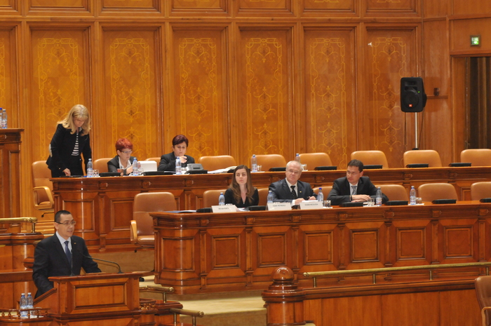 Victor Ponta în Parlamentul României (Epoch Times România)