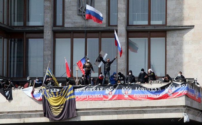 Militanşi pro-ruşi în clădirea administraţiei Doneţk-Oblast au creat Republica Populară Doneţk