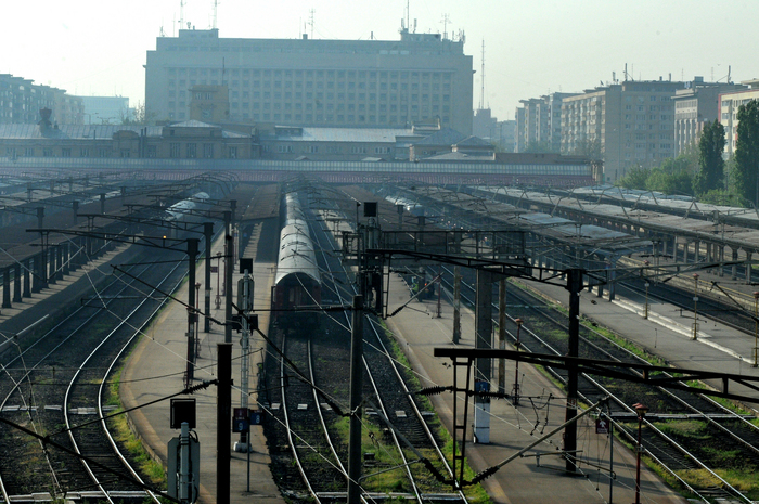 Gara de Nord, trenuri şi călători