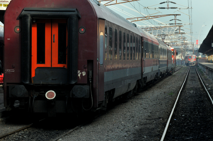 Gara de Nord, trenuri şi călători (Epoch Times România)