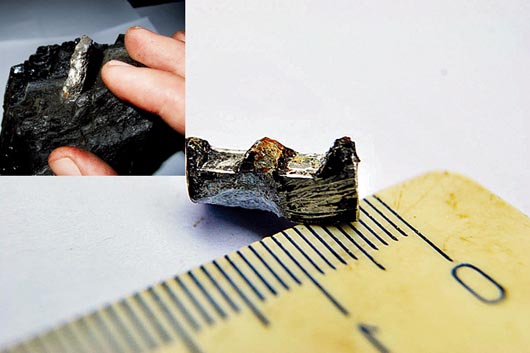 Dispozitivul descoperit în Rusia este dintr-un alumiuni special vechi de 300 de milioane de ani.