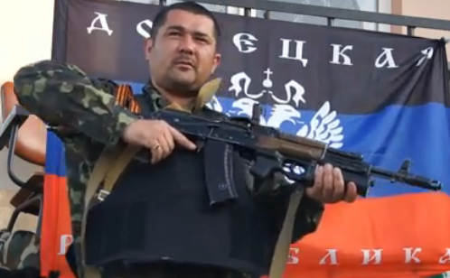 Paramilitar pro-Rusia în Sloviansk în preajma referendumului ilegitim. Ucraina. 10 aprilie 2014.