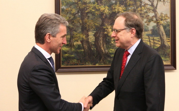 Iurie Leancă şi Adjunctul Secretarului General NATO, Alexander Vershbow (gov.md)