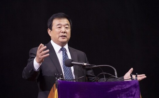 Maestrul Li Honghzi, fondatorul practicii meditative Falun Gong (Dai Bing/Epoch Times)