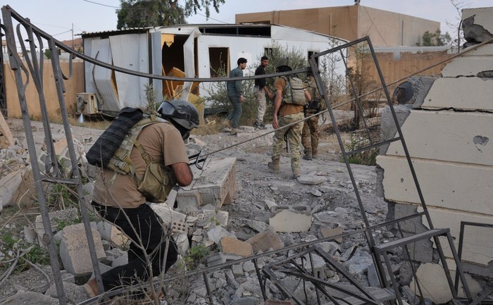 Raid al armatei irakiene în Ramadi, provincia Anbar 21 mai 2014 (AZHAR SHALLAL/AFP/Getty Images)