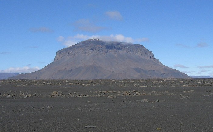 Vulcanul Herðubreið, Islanda