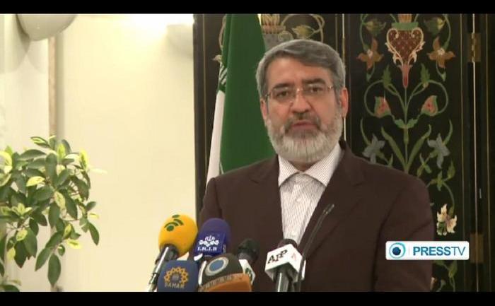 Ministrul de interne al Iranului,  Abdolreza Rahmani Fazli.