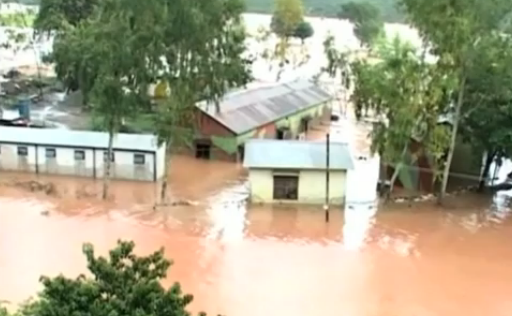 Inundaţiile din nordul Indiei, regiunea Kashmir.