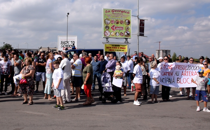 Protest în Prelungirea Ghencea, pentru modernizarea infrastructurii rutiere, 14 septembrie 2014.