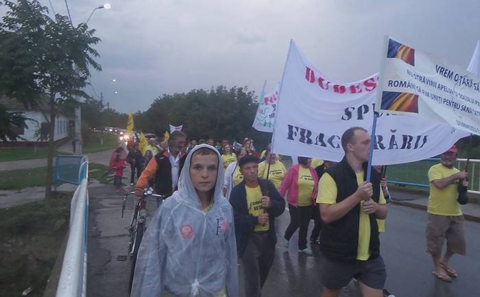 Protest anti-fracturare, Dudeştii Vechi, Timiş, 14 septembrie 2014.