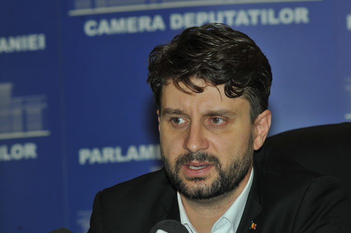 Palatul Parlamentului, conferinţă de presă susţinută de Aurelian Mihai, deputat.