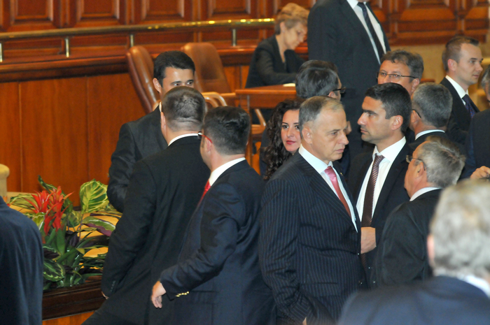 Parlamentul Romaniei, vot in plenul reunit al Camerelor, deputati si senatori.