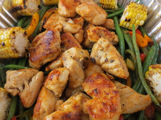 Pui cu legume (Maria Matyiku / Epoch Times)