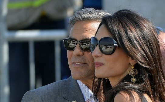 George Clooney şi Amal Alamuddin, de origine libaneză, s-au căsătorit în Veneţia în weekend. (ANDREAS SOLARO/AFP/Getty Images)