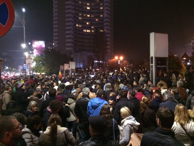 Protest pentru alegeri libere, Piaţa Universităţii, Bucureşti, 8 noiembrie 2014.