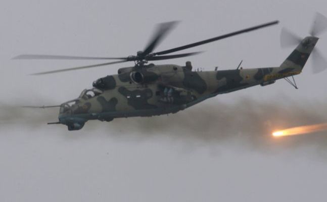 

Elicopterul militar armean doborât azeri în apropiere de regiunea Nagorno-Karabah.
