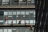 FMI riscă o previziune eronată privind o creştere de 7,5% a PIB-ului Chinei, acum, când se estimează o creştere de numai 2,2%... (Greg Baker/AFP/Getty Images)