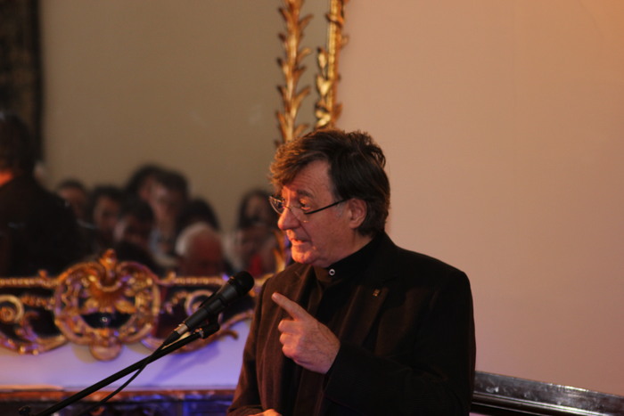 Ion Caramitru, într-un spectacol la Londra, la invitaţia Institutului Cultural Român.