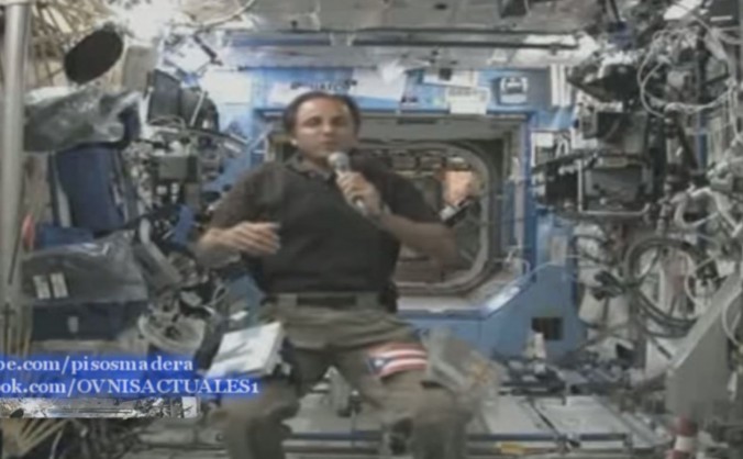 
Astronautul Joseph Acaba de la NASA.