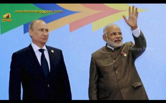 Preşedintele rus Vladimir Putin şi premierul indian Narendra Modi.