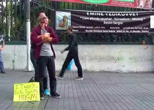 Îmbrăţişare (YouTube)